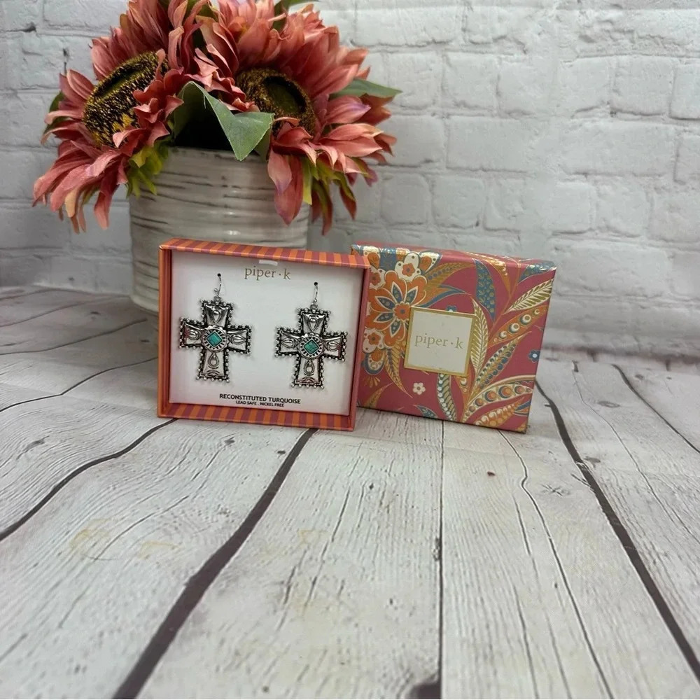 boutique NWT piper K western boho silver cross earrings southwestern